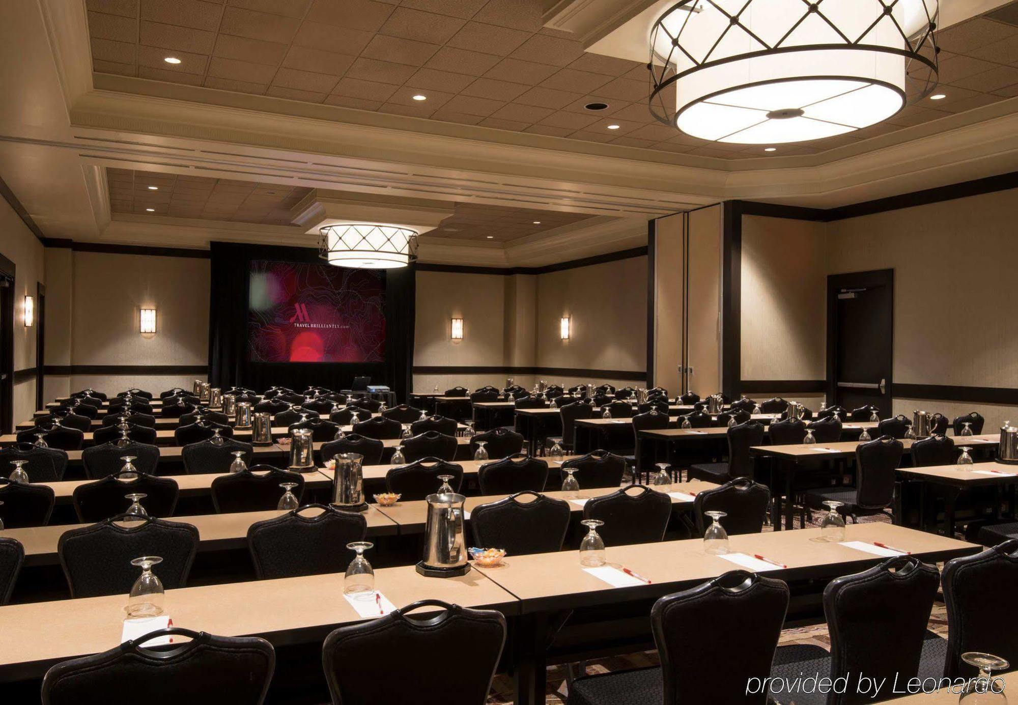Hotel Wichita Marriott Extérieur photo
